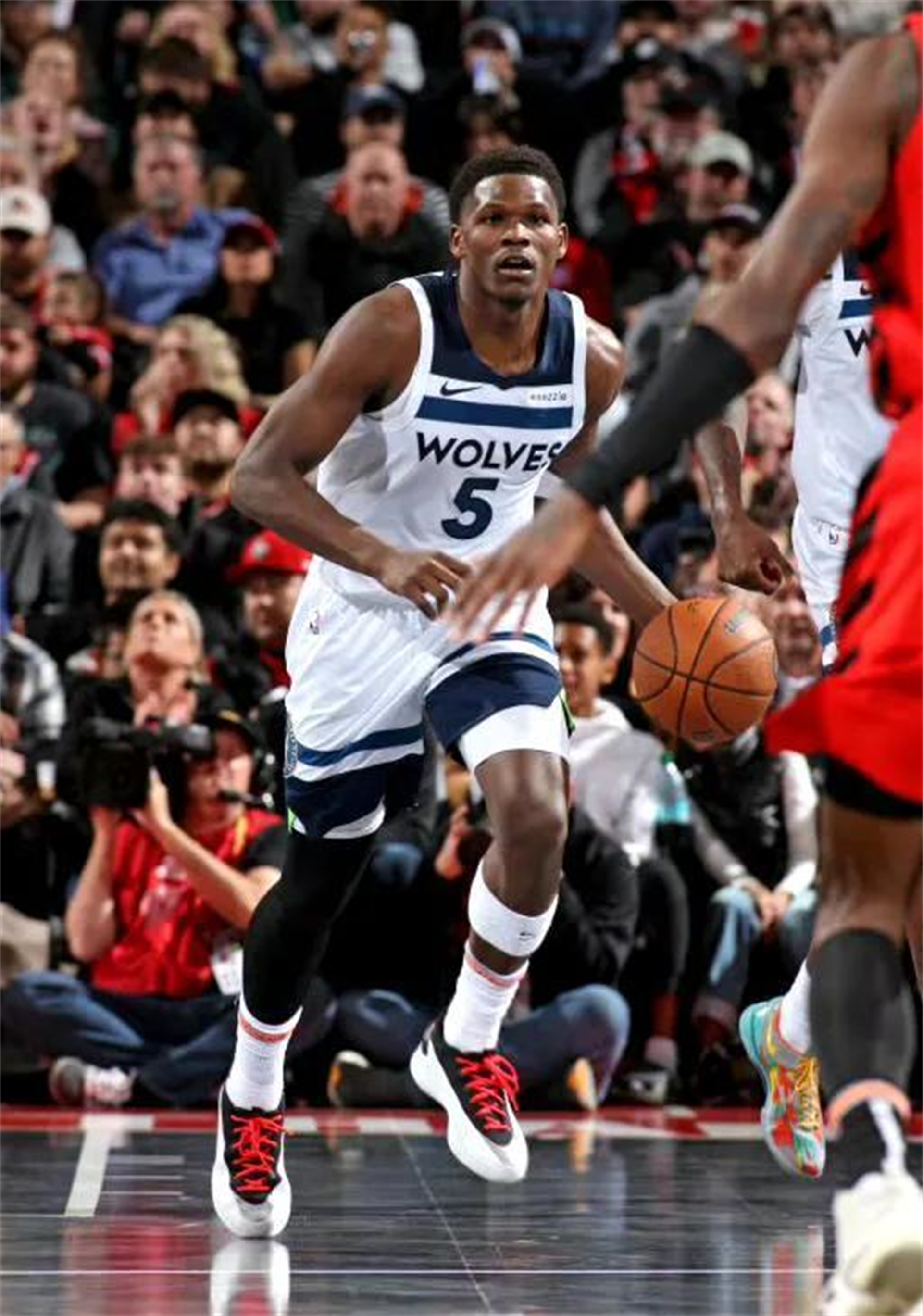 世俱杯奖金-勇士擒爵士，继续领跑西部