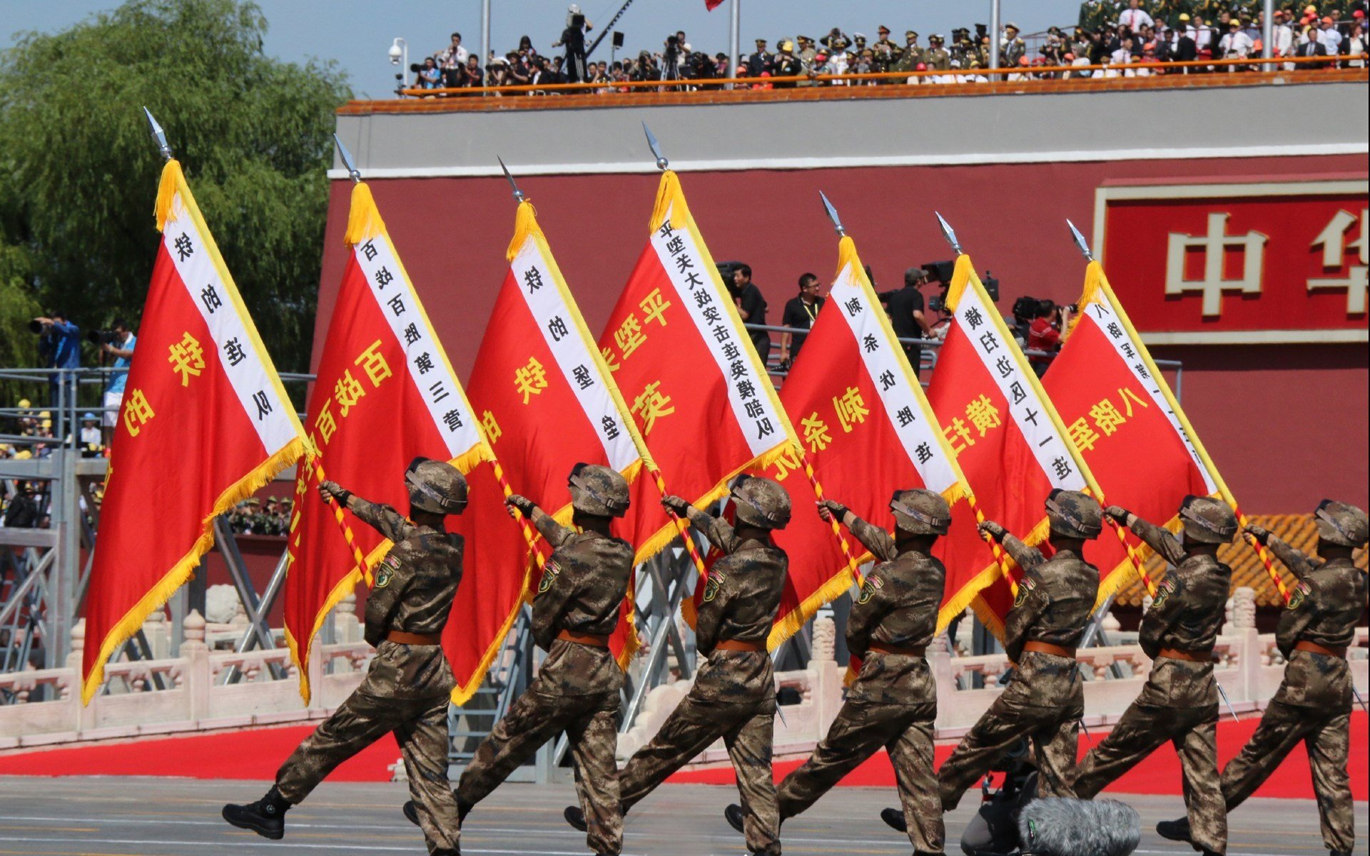 世俱杯直播-竞技场的冷门与接管，太阳熄灭浙江，伦纳德驰骋F1街道