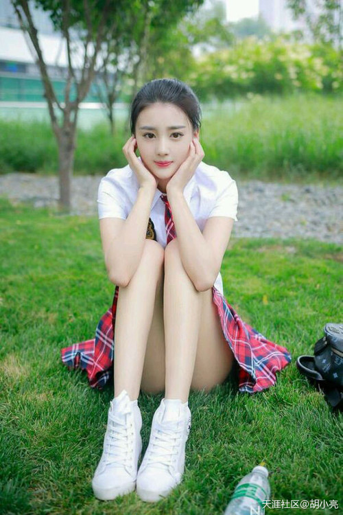 世俱杯赛程-双线战场,巴特勒铁血救赎与布克致命优雅—论绝境中绽放的王者光芒