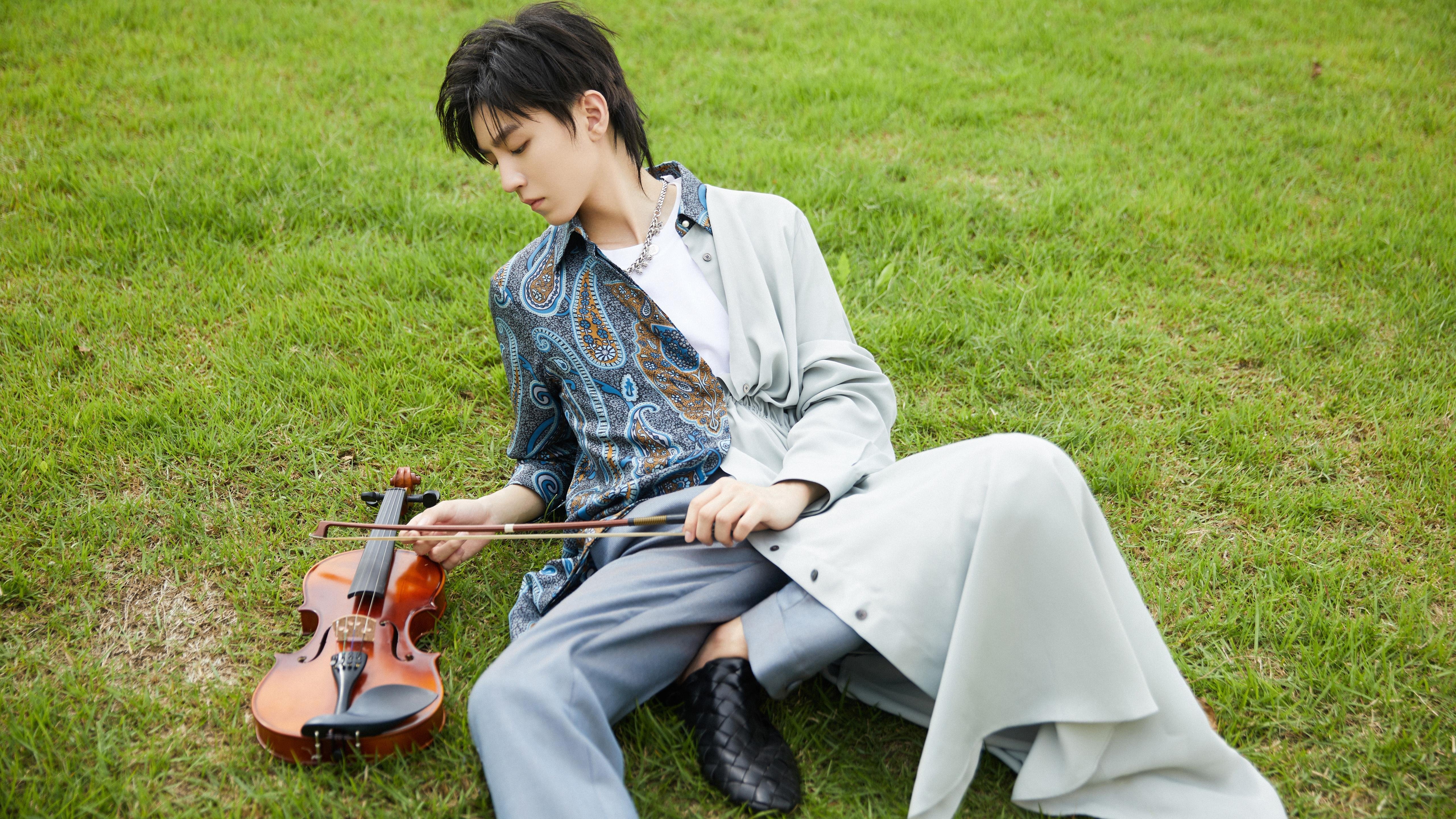 世俱杯2025-跨界主宰,字母哥在F1街道赛接管比赛,新疆队鏖战勇士